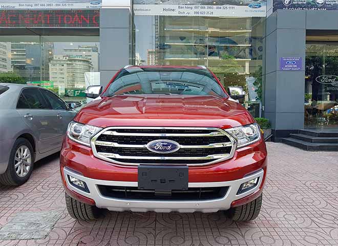 Giá lăn bánh xe Ford Everest 2019 mới nhất - Ford Everest Trend chỉ từ 999 triệu đồng - 2