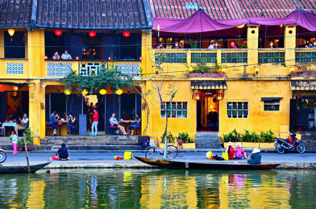 Hội An, Việt Nam (86,87 USD): Thành phố cổ Hội An là một trong những điểm đến không thể bỏ qua đối với du khách tới Việt Nam. Chi phí du lịch ở đây khá rẻ so với các địa điểm khác.