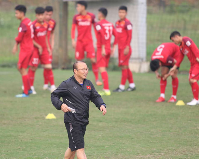 Thầy Park muốn tân binh luyện &#34;vũ khí&#34; nào để U23 Việt Nam đấu Thái Lan? - 1