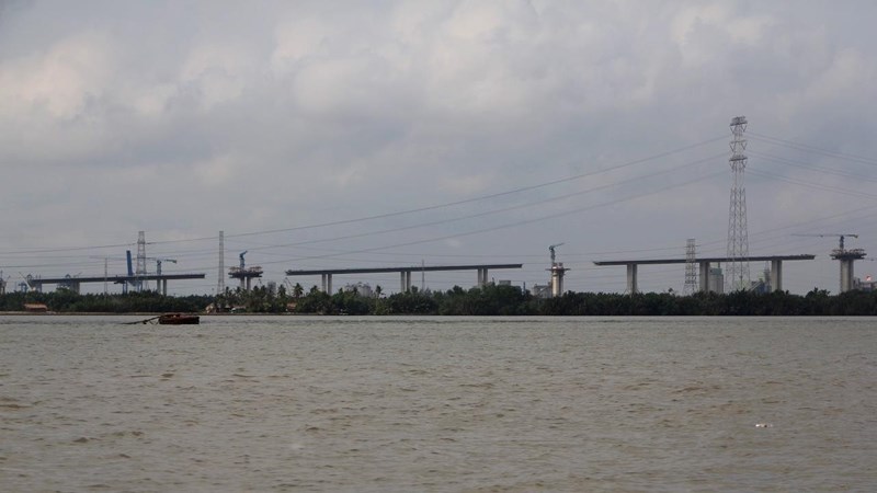 Ảnh: Cầu dây văng tĩnh không cao nhất Việt Nam trên cao tốc Bến Lức - Long Thành - 1