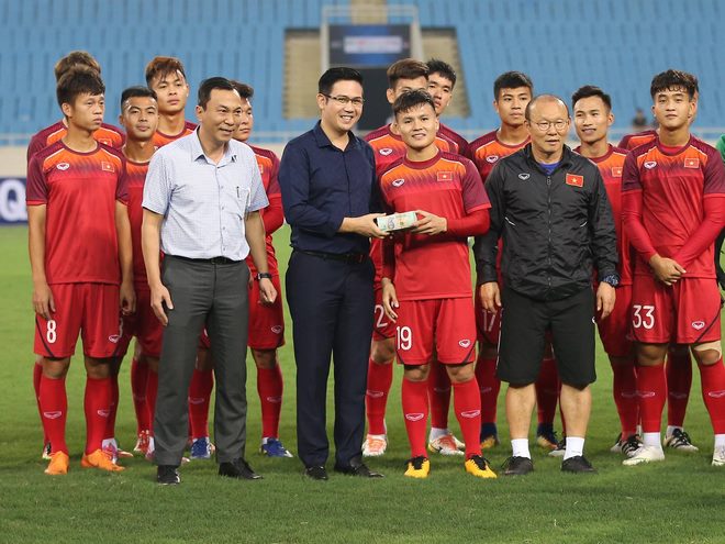 Bầu Tam tặng U23 Việt Nam 500 triệu đồng đua kỳ tích mới giải U23 châu Á - 5