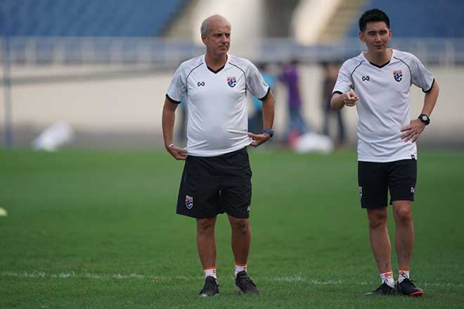 U23 Thái Lan tập tại Mỹ Đình: &#34;Thần đồng&#34; 16 tuổi & cầu thủ cao 1m99 gây chú ý - 13