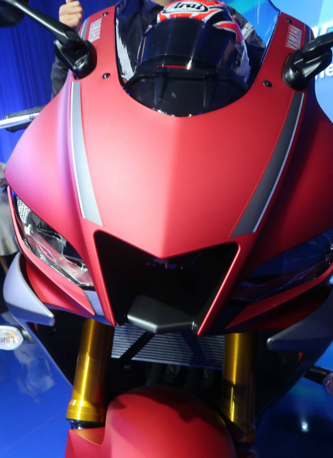 2019 Yamaha YZF-R25 chốt giá bán, hút dân tập chơi - 3