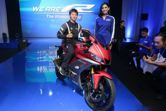 2019 Yamaha YZF-R25 chốt giá bán, hút dân tập chơi - 2