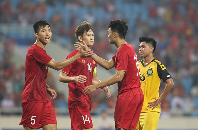 U23 Việt Nam thắng áp đảo Brunei: HLV Thái Lan không xem, HLV Indonesia do thám - 9