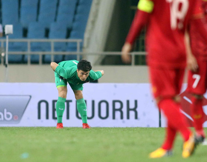 U23 VN thắng Brunei 6-0: Thủ môn Bùi Tiến Dũng như &#34;tập thể dục&#34; trên sân - 4