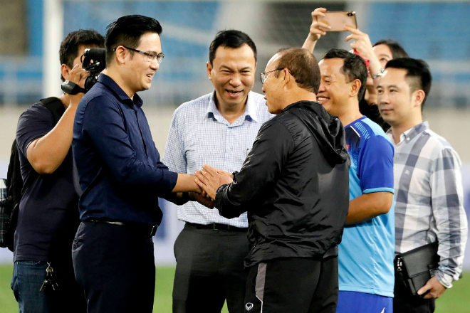 Bầu Tam gây bất ngờ cho HLV Park Hang Seo và U23 Việt Nam - 1