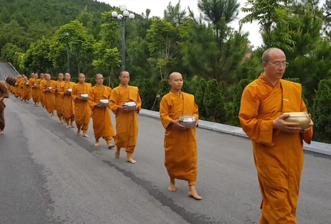 Thượng tọa Thích Đạo Hiển nói gì về hành vi trục vong ở chùa Ba Vàng? - 1