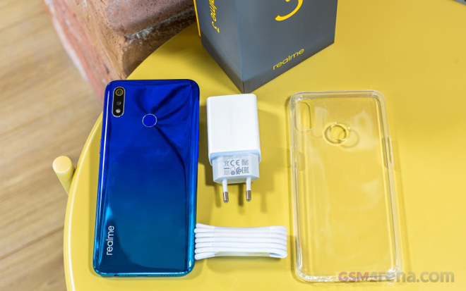 Đánh giá chi tiết Realme 3: Pin &#34;trâu&#34;, chụp ảnh đẹp - 10