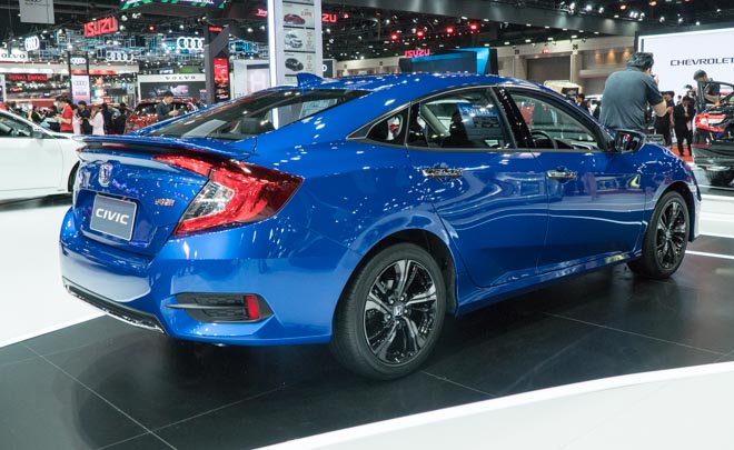 Xem trước Honda Civic RS 2019 sắp được bán tại Việt Nam - 4