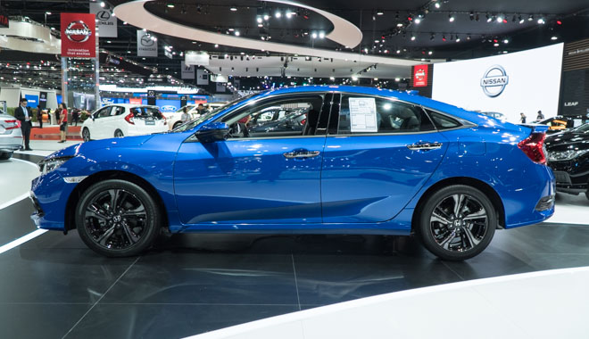 Xem trước Honda Civic RS 2019 sắp được bán tại Việt Nam - 3