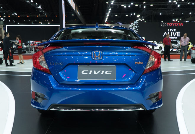 Xem trước Honda Civic RS 2019 sắp được bán tại Việt Nam - 6