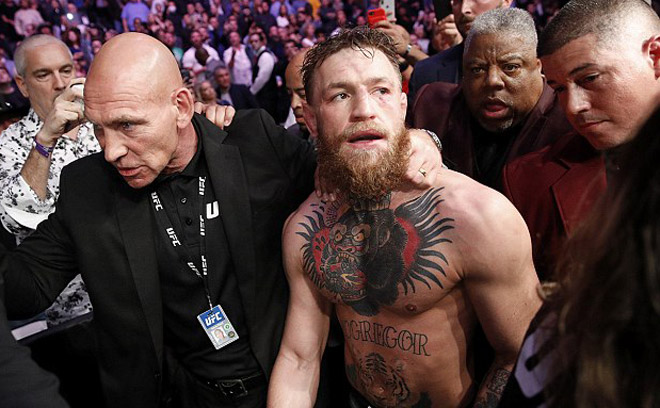 Sững sờ MMA thế giới: &#34;Gã điên UFC&#34; McGregor tuyên bố giải nghệ - 1