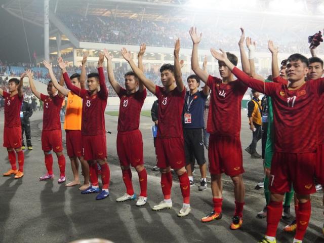 Thắng đậm Thái Lan 4-0, U23 Việt Nam nhận thưởng ”nóng”