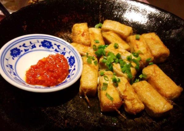 Ngoài đậu phụ thối, TQ còn có món đậu phụ lông "kinh dị" không kém - 8