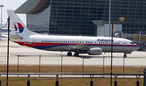 Máy bay MH370 “bị bắn rơi”? - 2