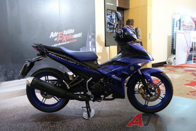 Vua côn tay Yamaha Exciter tái xuất, đẹp lung linh tại xứ chùa vàng - 9