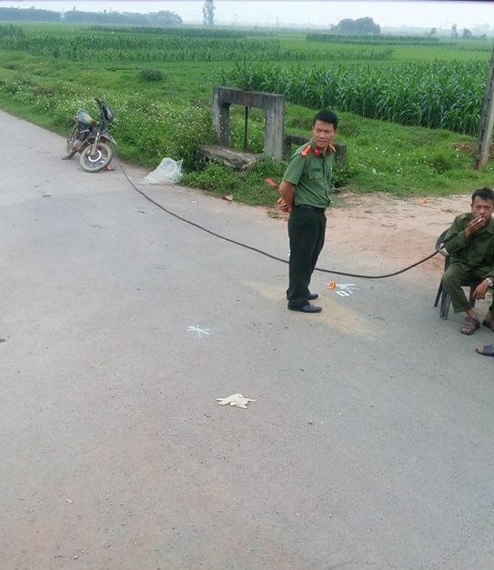 Gây tai nạn giao thông, lấy luôn xe của nạn nhân để tẩu thoát - 1