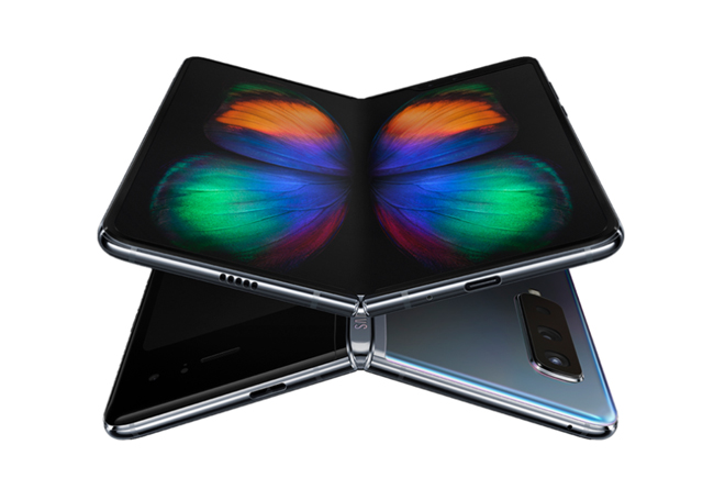 HOT: Trải nghiệm đầu tiên trên Galaxy Fold - 3