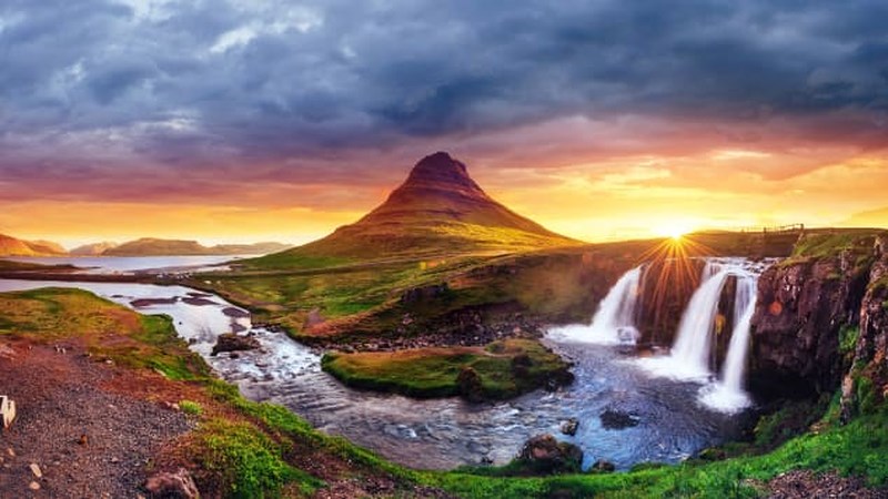 Hé lộ 10 quốc gia hạnh phúc nhất thế giới 2019 - 4