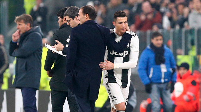 Ronaldo bất ngờ lâm nguy: HLV Juventus báo tin dữ, lo số phận ở cúp C1 - 3