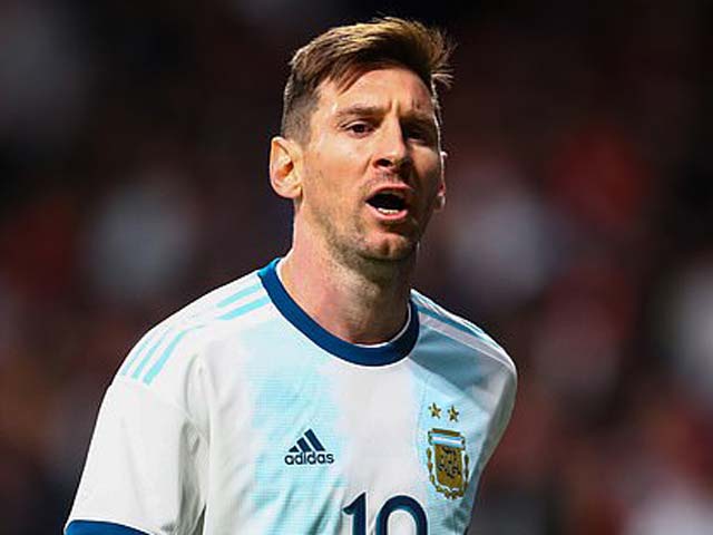 Barca sốc với Messi: Chấn thương phức tạp, đấu MU khó thăng hoa