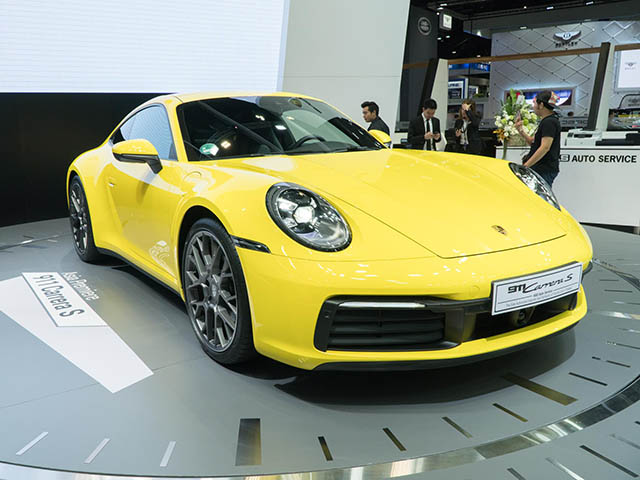 Ảnh thực tế Porsche 911 thế hệ mới vừa ra mắt Đông Nam Á