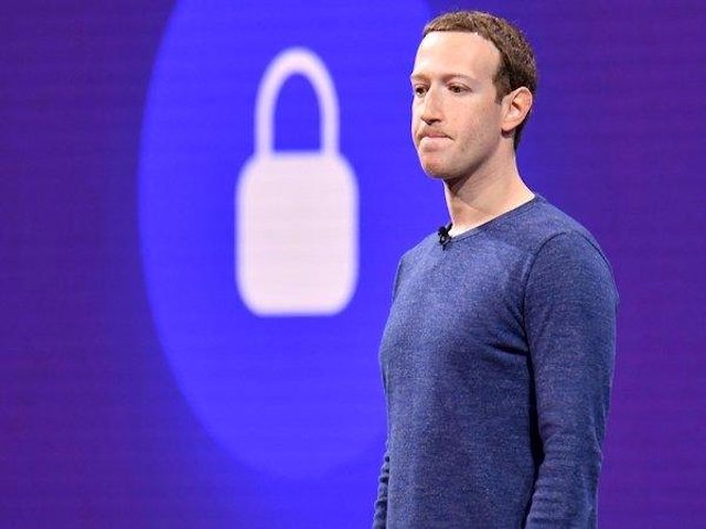 Facebook lại “xóa nhầm” các bài viết của Mark Zuckerberg