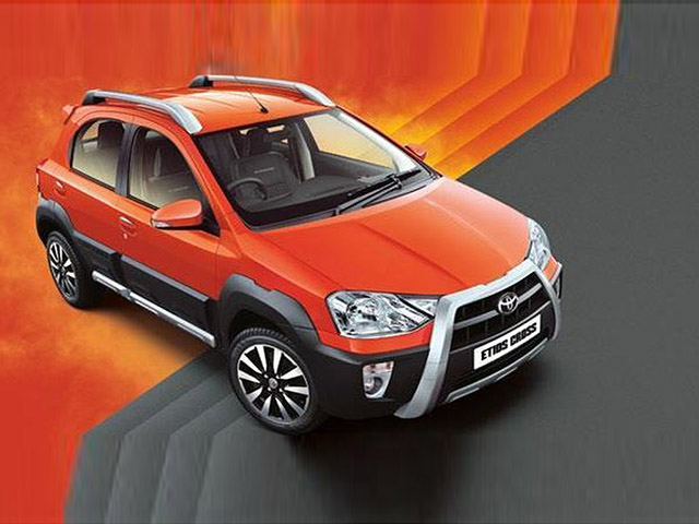 Toyota Etios Cross mở bán, giá từ 210 triệu đồng, đối thủ của Hyundai Grand i10