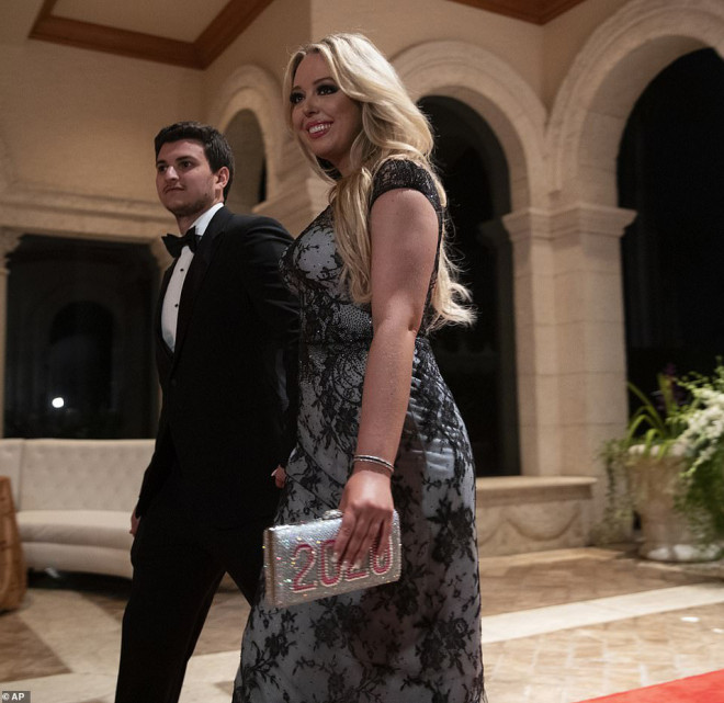 Tiffany Trump đi cùng với bạn trai Michael Boulos. Ảnh: AP