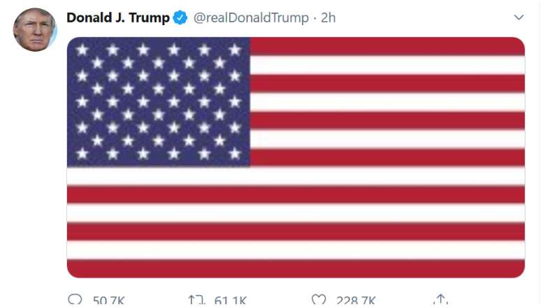 Tổng thống Donald Trump tweet hình lá cờ Mỹ sau khi cái chết của tướng Soleimani được công bố