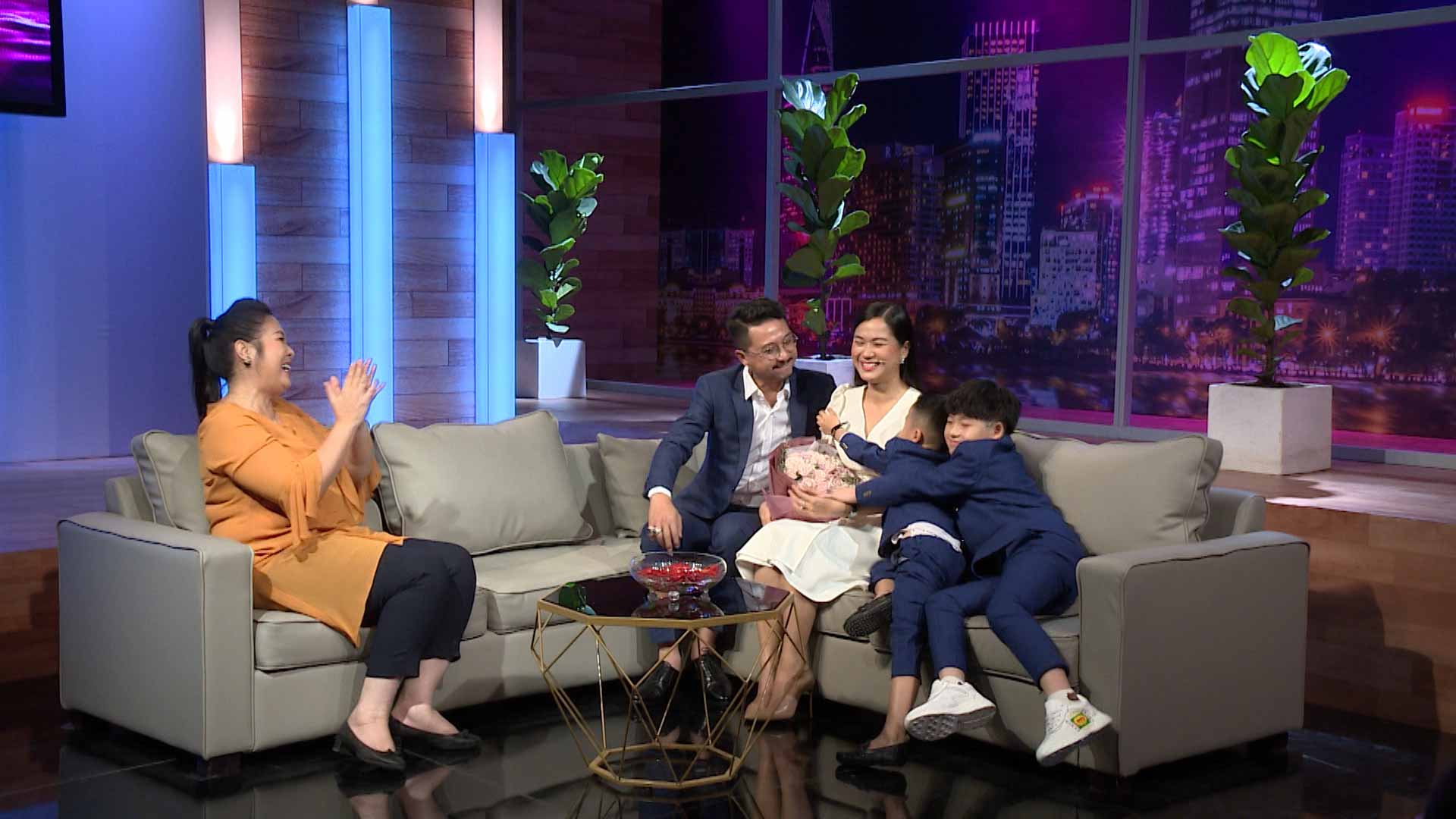 Gia đình Lâm Vỹ Dạ trên sóng truyền hình