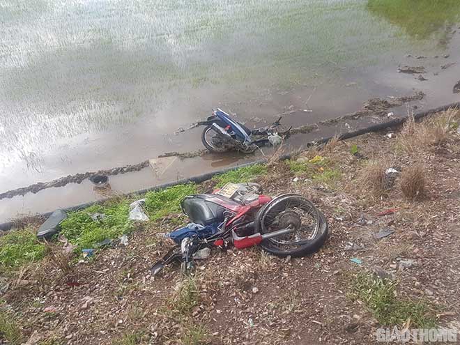 Hiện trường một vụ tai nạn giao thông xảy ra ở Bình Định. Ảnh Quang Đạt