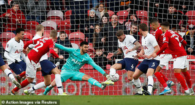 Trực tiếp bóng đá Middlesbrough - Tottenham: Kiên cường giữ thành quả đáng khen (Hết giờ) - 2