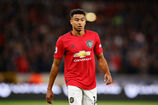 ...bằng lời đề nghị 45 triệu bảng kèm "vật tế thần" Jesse Lingard