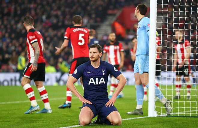 Những kết quả sa sút đã đến với Tottenham từ cuối năm cũ đến đầu năm mới