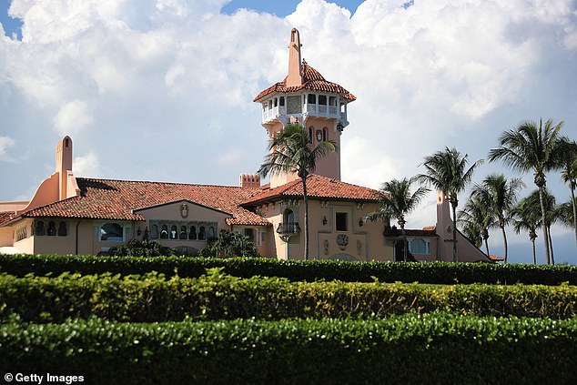 "Nhà Trắng mùa đông" của ông Trump ở Florida.