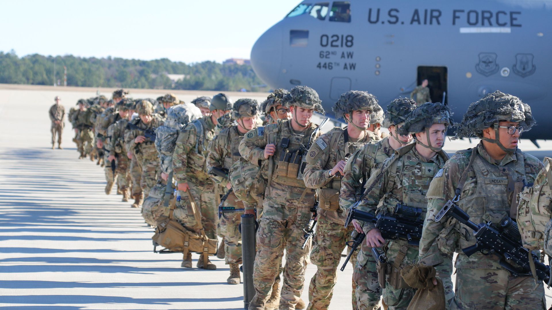 Lực lượng trải rộng khắp thế giới khiến Mỹ gặp khó khăn trong việc bảo vệ an ninh (ảnh: Dailymediaspot)