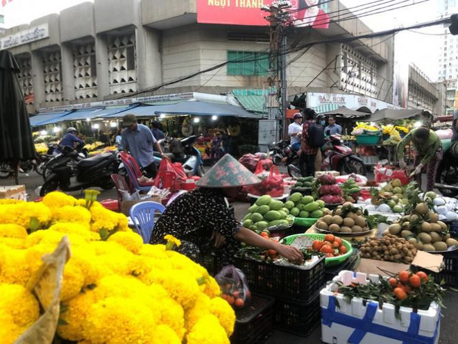 Ngày 8/1, Đoàn kiểm tra do Ban quản lý An toàn thực phẩm (ATTP) TPHCM dẫn đầu tiếp tục có buổi kiểm tra thứ 2 dịp cận tết Nguyên đán 2020.