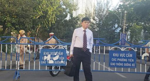 An ninh thắt chặt tại phiên tòa xét xử vợ chồng luật sư Trần Vũ Hải - 1