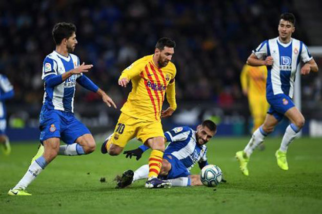 Messi thi đấu không tốt và Barcelona bị đội cuối bảng Espanyol cầm hòa trong trận đầu tiên của năm 2020