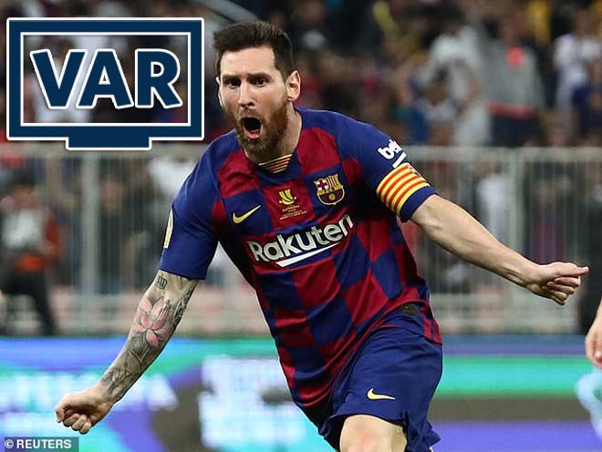 Messi và Barca ôm hận vì VAR