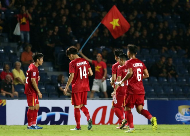 U23 Việt Nam hòa U23 UAE nghẹt thở, Bùi Tiến Dũng động viên đồng đội - 8