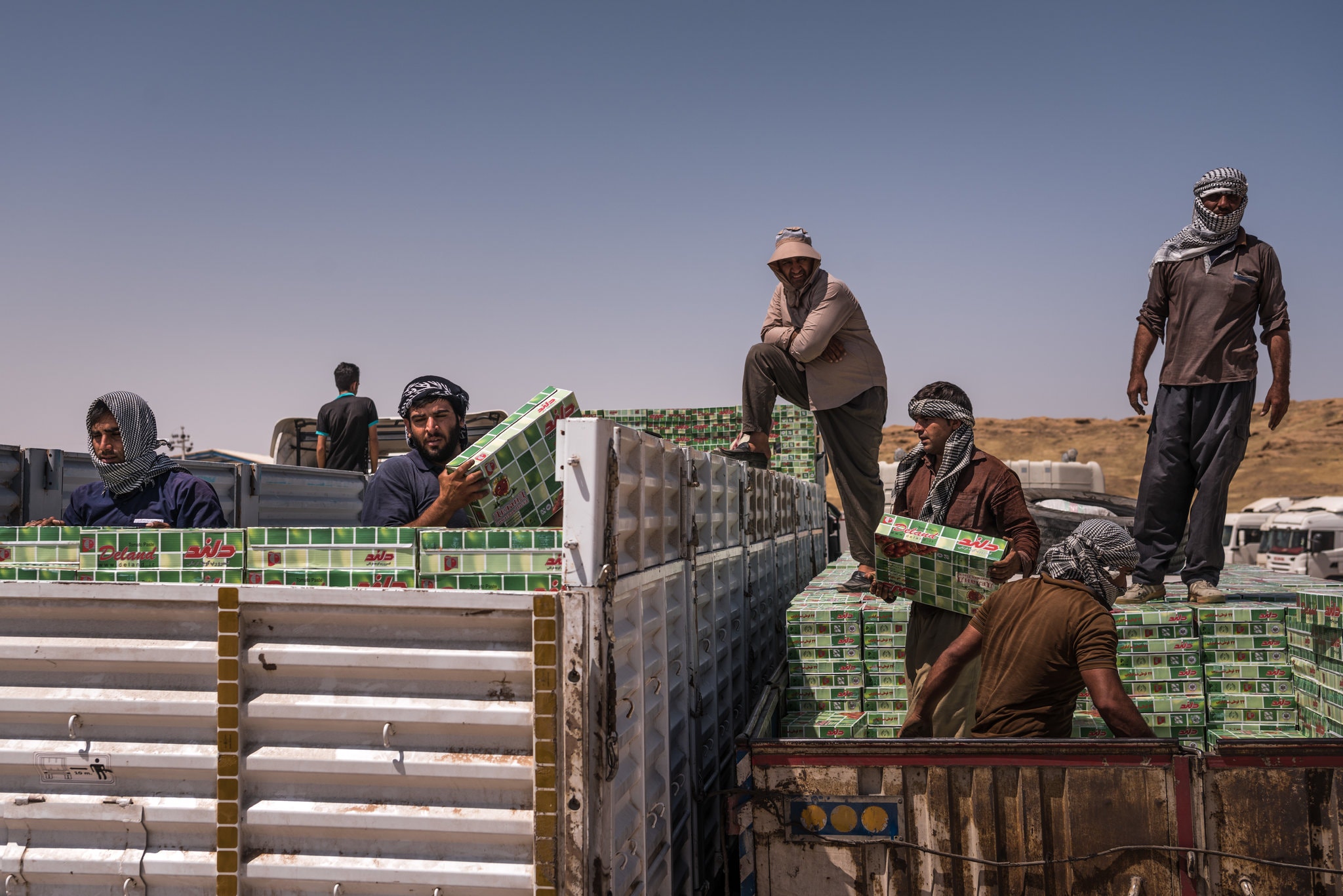 Hàng hóa chỉ được chuyển từ Iran sang Iraq mà không có chiều ngược lại.