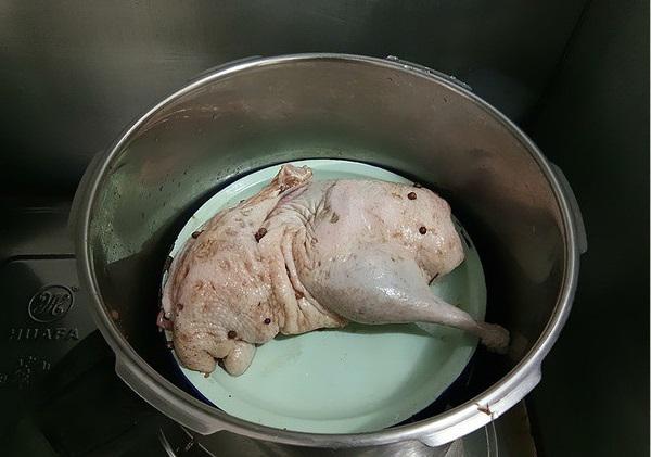 Không phải luộc, đây mới là cách chế biến vịt "ngon số 1" - 2