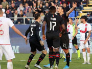 Bóng đá - Video highlight trận Cagliari - AC Milan: Ibrahimovic và SAO trẻ bùng nổ