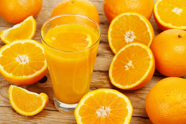 6. Cam: Các axit trong cam và các loại trái cây khác có thể gây ra vấn đề cho hệ tiêu hóa. Nếu bạn muốn ăn trái cây, hãy lựa chọn chuối vì chúng có nhiều kali, tốt cho sức khỏe của bạn hơn.
