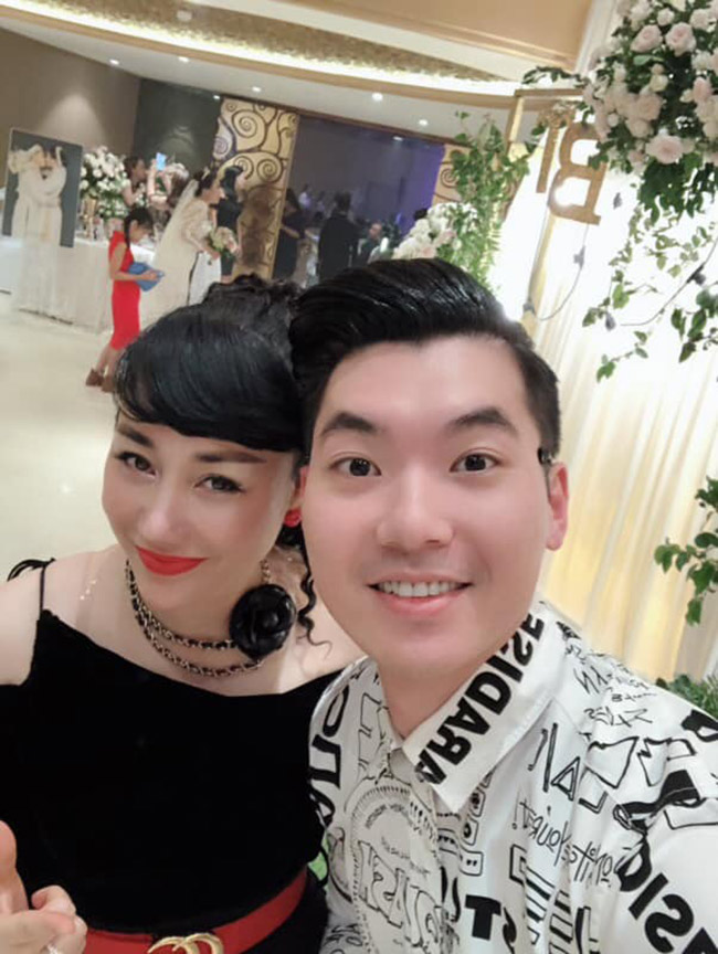 Kết hôn vào cuối năm 2018, nam diễn viên Trương Nam Thành khiến nhiều người tò mò về cuộc sống của anh sau khi lập gia đình. Đám cưới từng gây xôn xao khi tài tử màn ảnh Việt về chung một nhà với nữ đại gia hơn 15 tuổi. Tuy nhiên, anh cho biết khoảng cách tuổi tác không phải là vấn đề quan trọng.