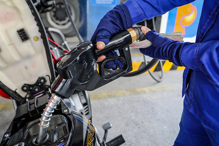 Giá xăng dầu được điều chỉnh đồng loạt trước Tết nguyên đán 2020