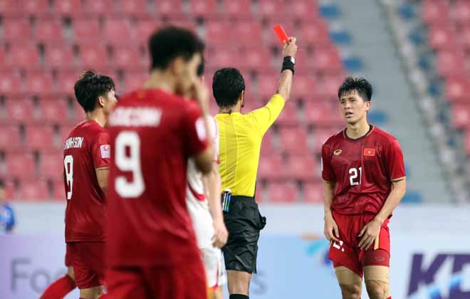 U23 Việt Nam thua U23 Triều Tiên: Đình Trọng cay đắng bị đuổi - 6